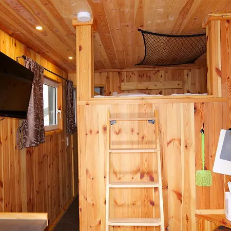 Nideggener Burgwagen 1016 Holiday home *
